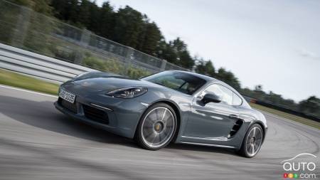 Porsche Ending Production of Gas-Engine Boxster, Cayman