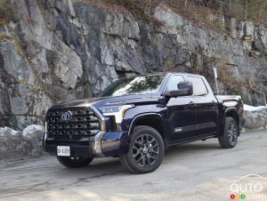 Toyota rappelle 450 000 Tundra pour un défaut des feux de recul