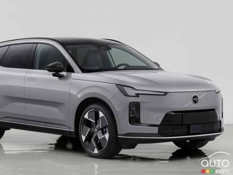 First Images of the Next Volvo XC70