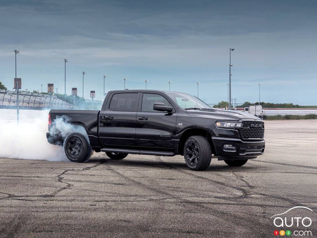 Le Ram 1500 Black Express 2026 avec HEMI V-8