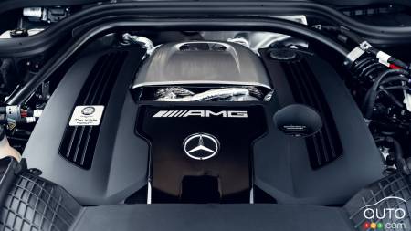 Mercedes-Benz to Prolong Use of Gas Engines