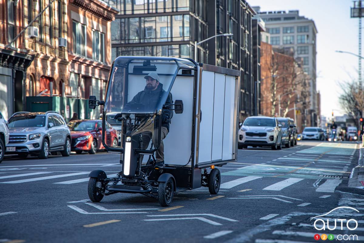 Honda Presents Electric Quadricycle for Last-Mile Deliveries