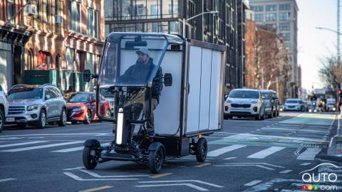 Honda Presents Electric Quadricycle for Last-Mile Deliveries