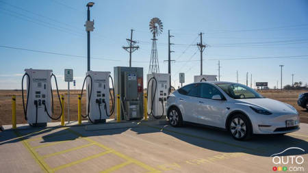 Trump Administration Must Unblock EV Infrastructure Funds, Rules U.S. Judge