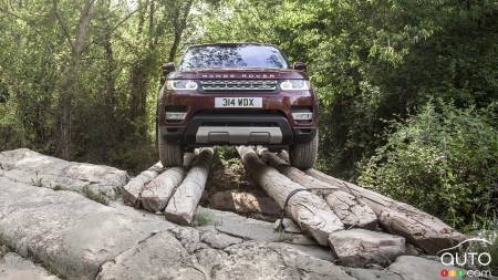 NHTSA Investigating Possible Steering Issue with 2014-2017 Range Rover Sports