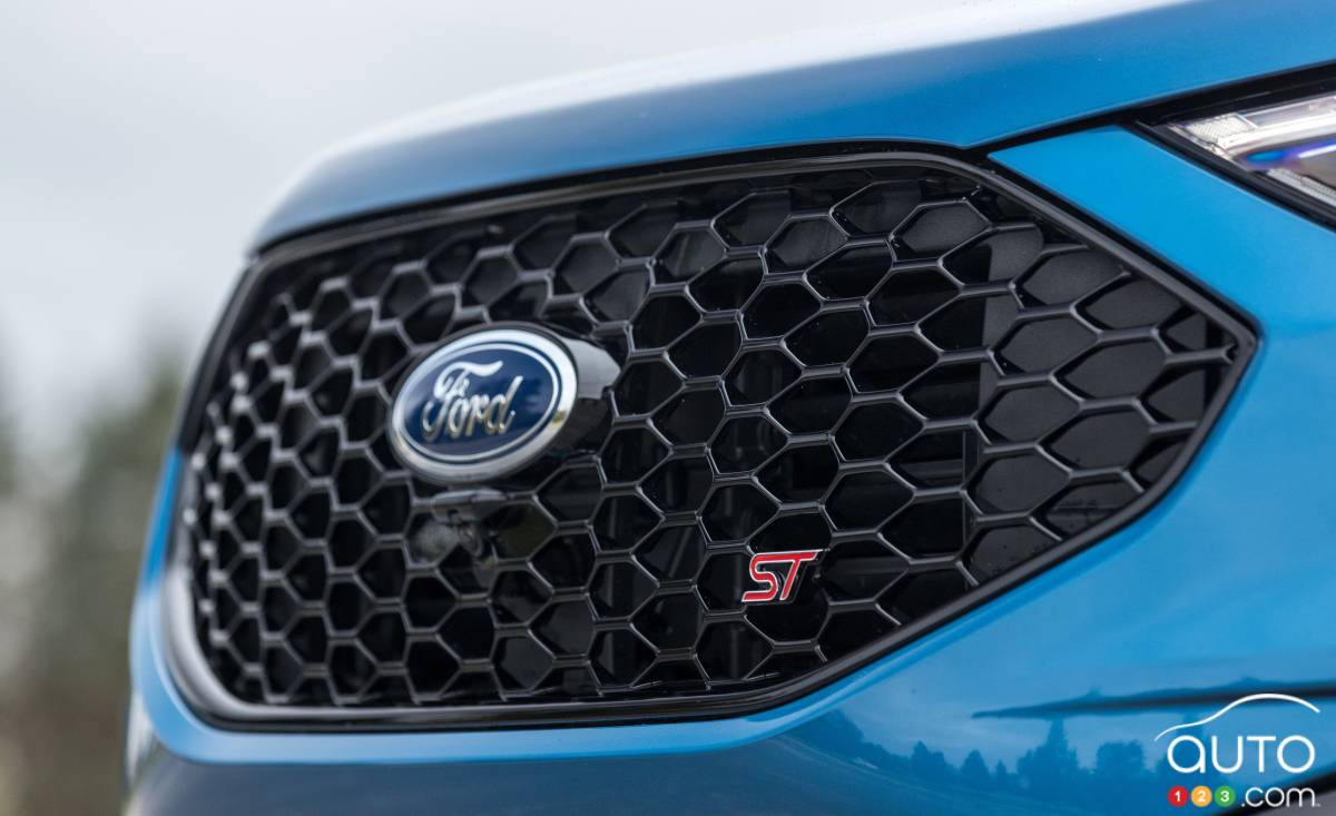 Ford Recalls 200,000 Vehicles for Rearview Camera Issue