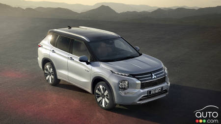Mitsubishi Details Outlander Refreshments for 2026