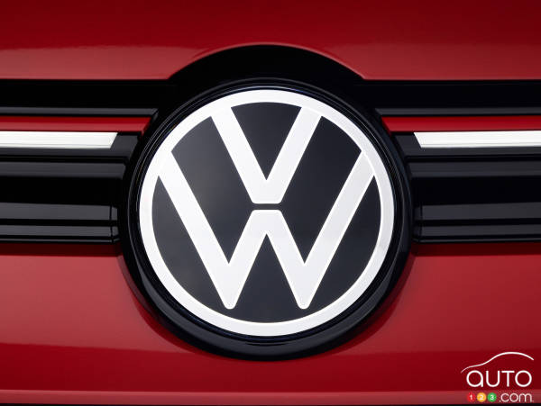 Volkswagen encaisse une perte de 2,2 G$ CA liée aux tarifs américains et revoit ses prévisions à la baisse