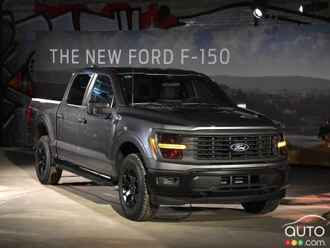 Ford Recalls 103,000 F-150s in U.S. Over Axle Bolt Problem