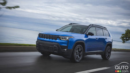 Jeep Cherokee 2026 : retour du VUS avec une motorisation hybride de série