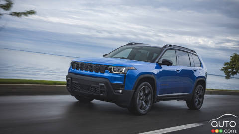 2026 Jeep Cherokee Marks SUV’s Return, With New Design and a Standard Hybrid Powertrain