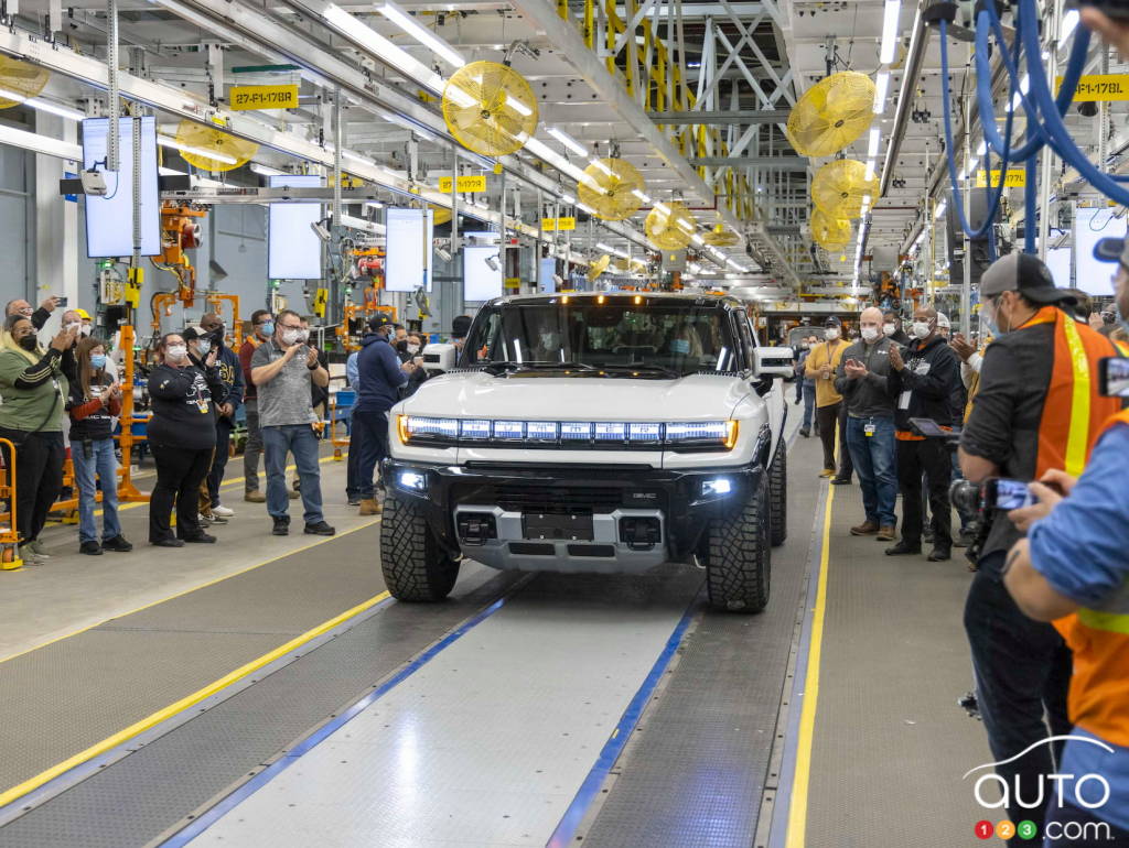 Début de la production du Hummer EV, en 2021
