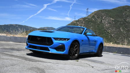 Ford Recalls 115,000 Mustangs Over Headlight, Taillight Problem