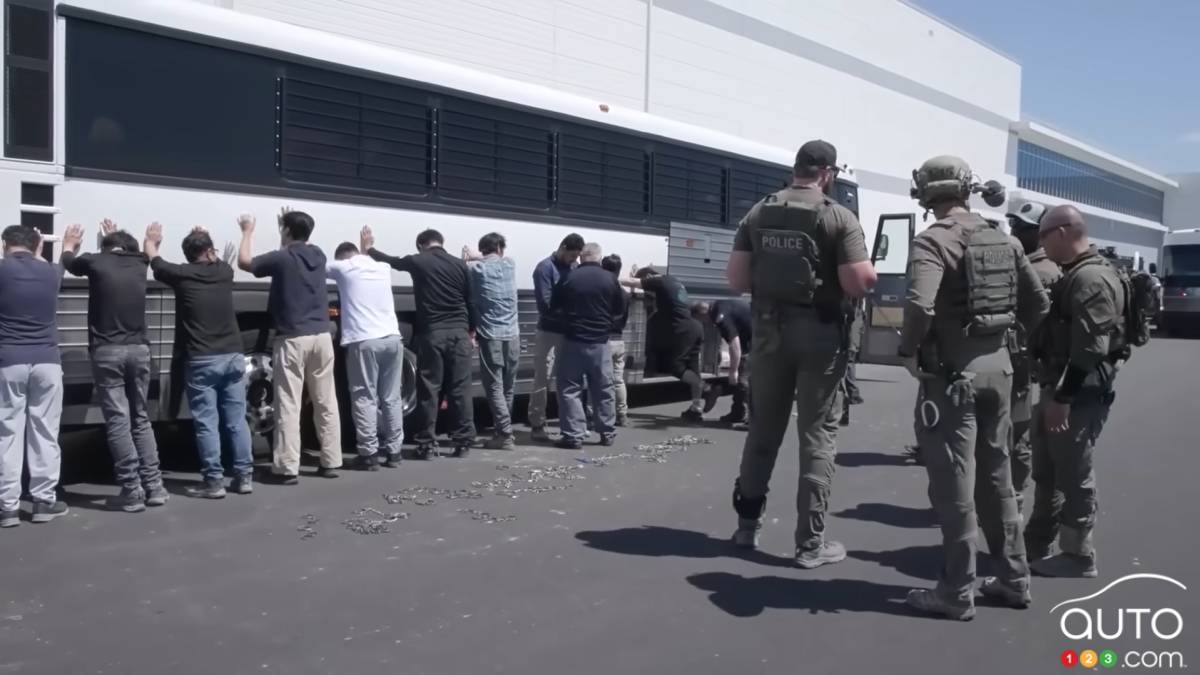 ICE Raid at Hyundai Plant in Georgia: 475 arrests, 300 South Koreans To Be Flown Home