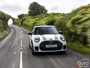 MINI unveils the Cooper S 5-Door in John Cooper Works trim