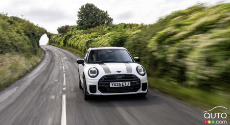 MINI dévoile la Cooper S 5-portes en version John Cooper Works