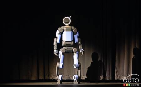 Hyundai Aims to Build 30,000 Humanoid Robots Annually