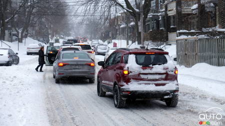 Feux de détresse en hiver : attention aux règles qui varient d’une province à l’autre