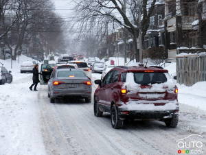 Can You Drive with Hazard Lights on in Winter? Rules Vary from One Province to Another