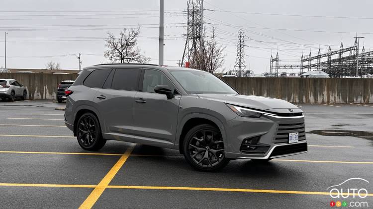 Lexus TX 500h, essai : le géant familial qui cache bien son jeu (et son appétit)