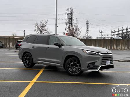 Lexus TX 500h, essai : le géant familial qui cache bien son jeu (et son appétit)