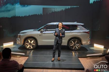 2026 Mitsubishi Outlander PHEV gets Canadian premiere