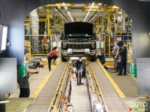 GM Confirms 700 Layoffs at Oshawa Assembly Plant