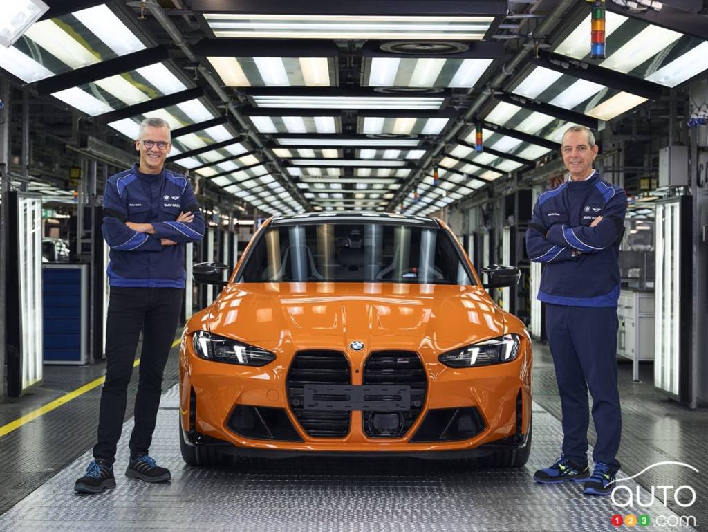 Peter Weber, plant director at the Munich facility, and Franciscus van Meel, BMW M CEO