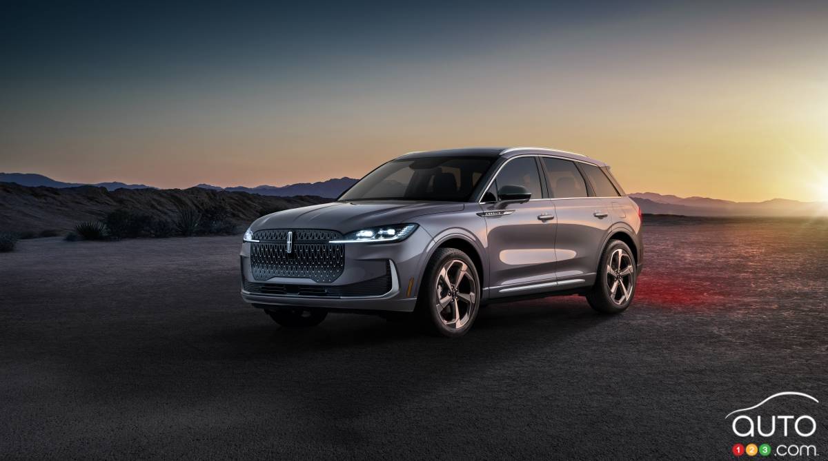 Lincoln Recalls Corsair, Nautilus Hybrids That Could Shift Suddenly into Neutral
