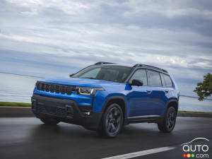 2026 Jeep Cherokee Fuel Consumption: Right on the RAV4 Hybrid’s Tail