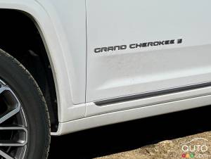 Jeep retire le drapeau américain des Grand Cherokee pour le Canada