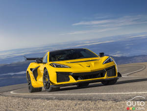 Chevrolet Issues Stop-Sale Order for C8 Corvette Over Lighting Software Issue