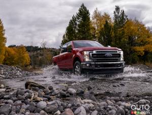 Ford rappelle 422 000 camions et VUS pour des essuie-glaces défectueux