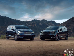 Chrysler rappelle 21 000 minifourgonnettes au Canada pour un problème de coussins gonflables