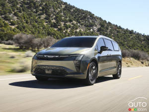 Chrysler Slashes Pricing for 2027 Pacifica in Canada