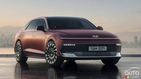 Hyundai’s Updated Flagship Sedan for Korea Has Ideas of Grandeur