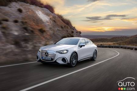 Mercedes-Benz Unveils Electric C 400 4MATIC as C-Class Enters New Chapter