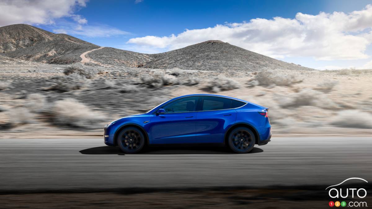Tesla rappelle 14 575 VUS Model Y en raison d'étiquettes de poids manquantes