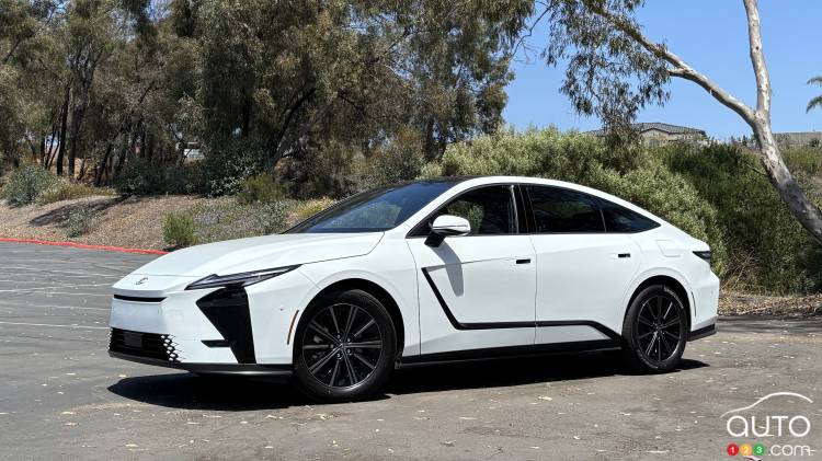 2026 Lexus ES First Drive: A New Era Dawns