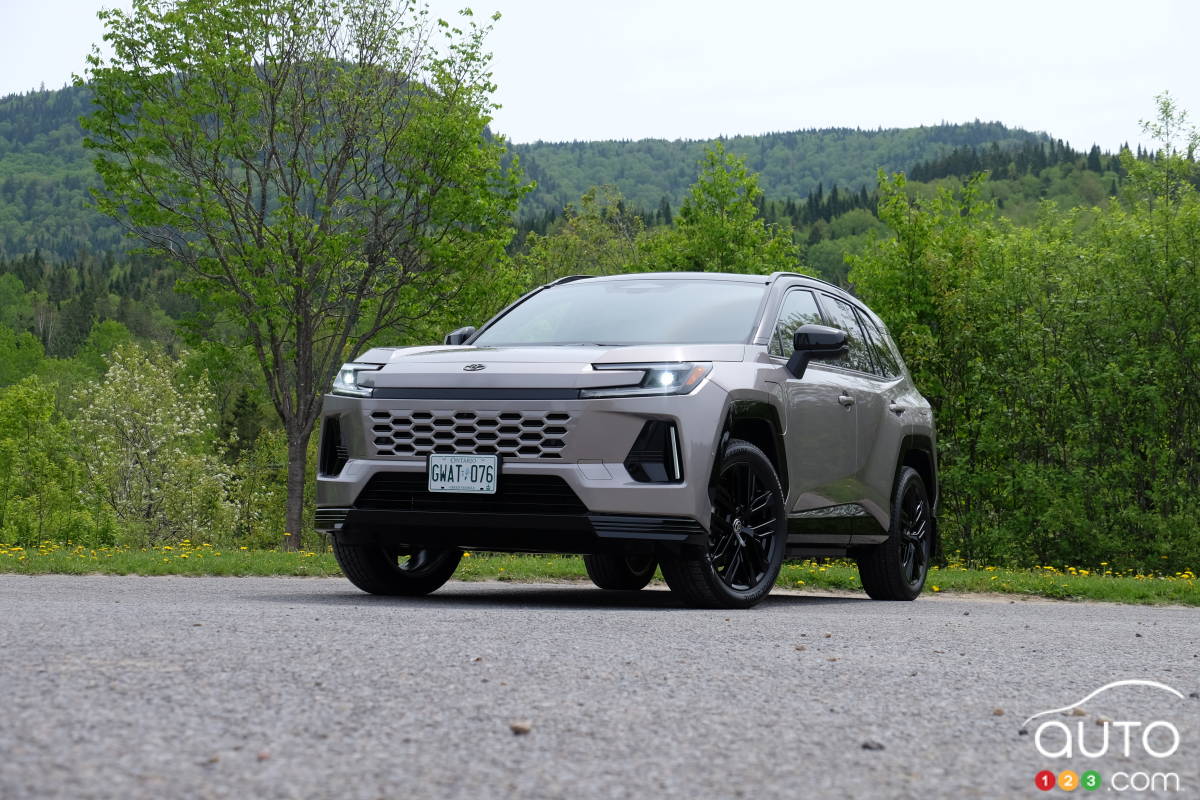 Toyota RAV4 PHEV 2026, premier essai : changer une formule gagnante, mais pas trop