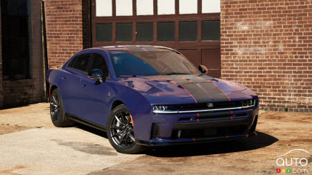 Pour ses 60 ans, la Dodge Charger est disponible en mauve