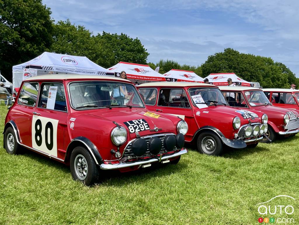 Des Mini partout lors de la National Mini Day en Angleterre