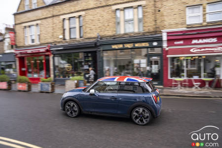 Mini Launches Limited Cooper Heritage Edition