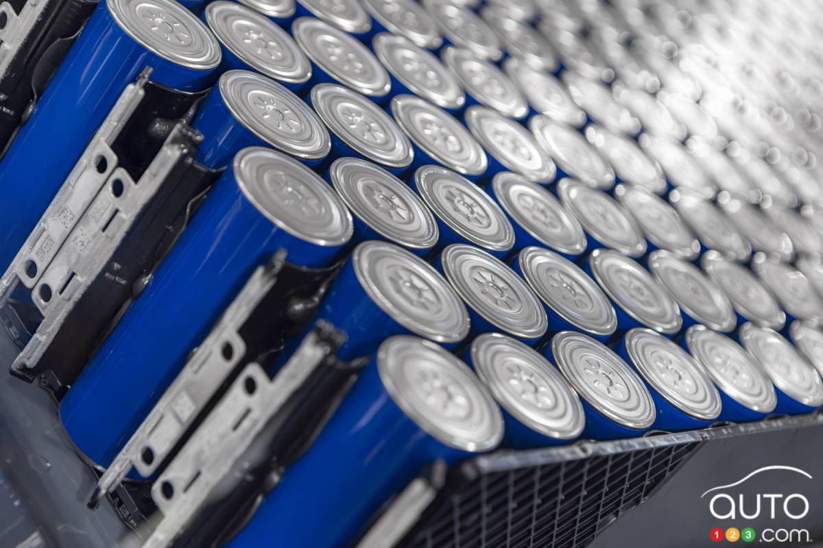 BMW to Produce New iX5 Batteries in the U.S.