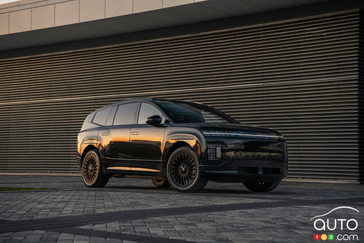 Hyundai Canada Introduces Night Package for 2027 Palisade, Ioniq 9