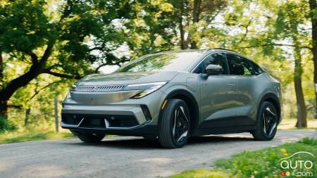 Mitsubishi’s Eclipse Sportback EV: Up to 454 km of Range, Two Charging Ports