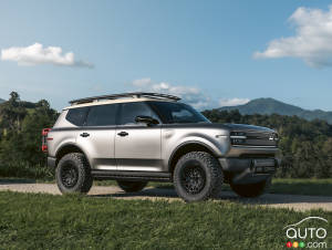 Scout Shows Two Traveler SUV Concepts as Production Nears