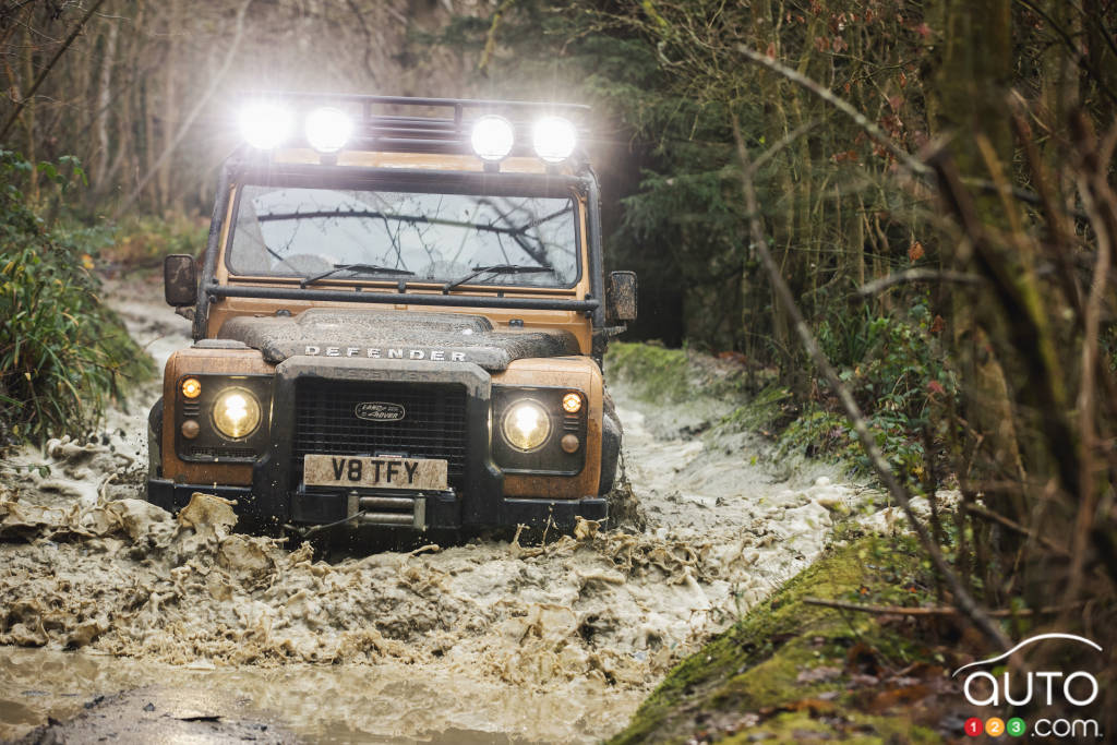 Land Rover Defender Works V8 Trophy Edition, 2021