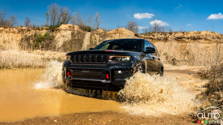 Le Jeep Grand Cherokee pourrait recevoir le moteur 6-cylindres Hurricane en 2028
