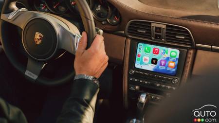 A Modern Infotainment System for Older Porsches